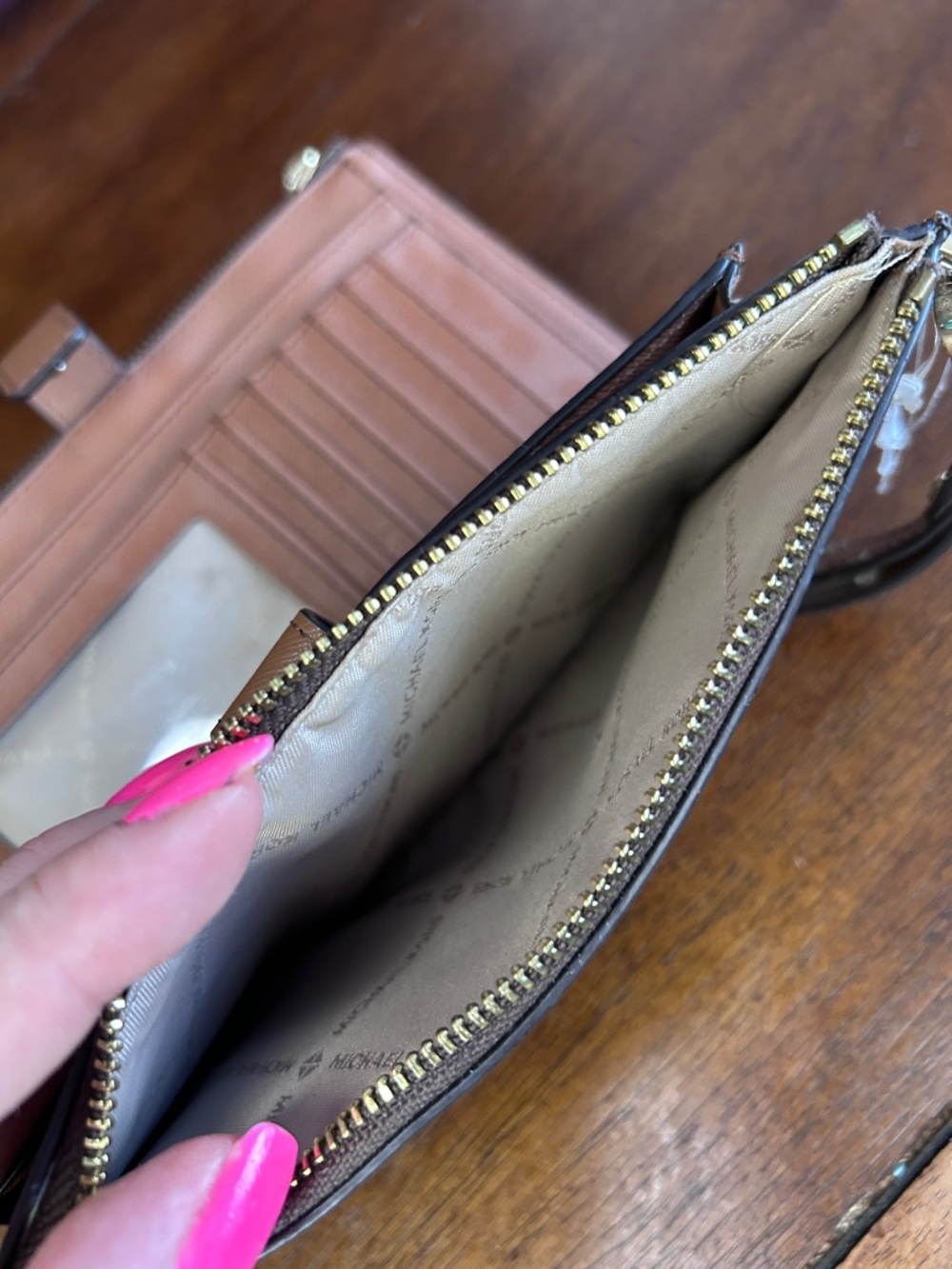 Michael Kors Wristlet Wallet Brown Logo | Zip Around | Card Holder |Wrist Strap - Picture 5 of 10